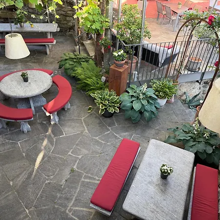 Rustico Senza Punti Bed and breakfast Tenero-Contra